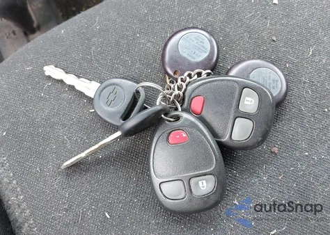 2007 Chevrolet Silverado 1500 Work Truck from USA, damaged, VIN 1GCEK14007Z587550